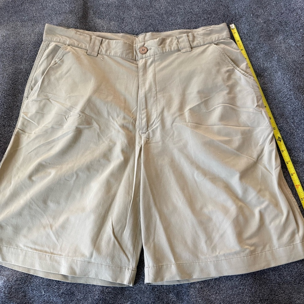 Under Armour Men's Golf Loose Fit Flat Front Shorts Size 34